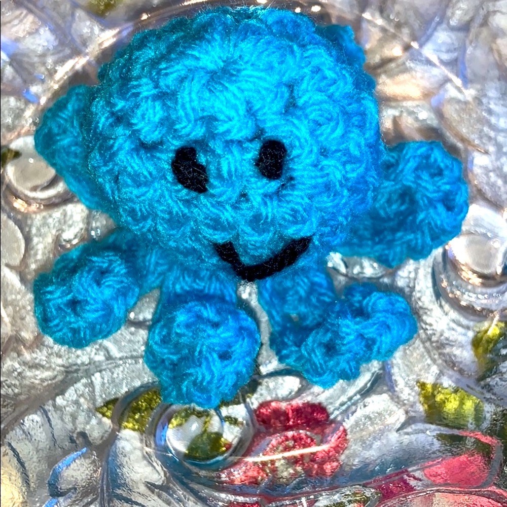 Three Hand Crafted Crocheted Organic Catnip Octopus Cat Toys - Picture 6 of 6